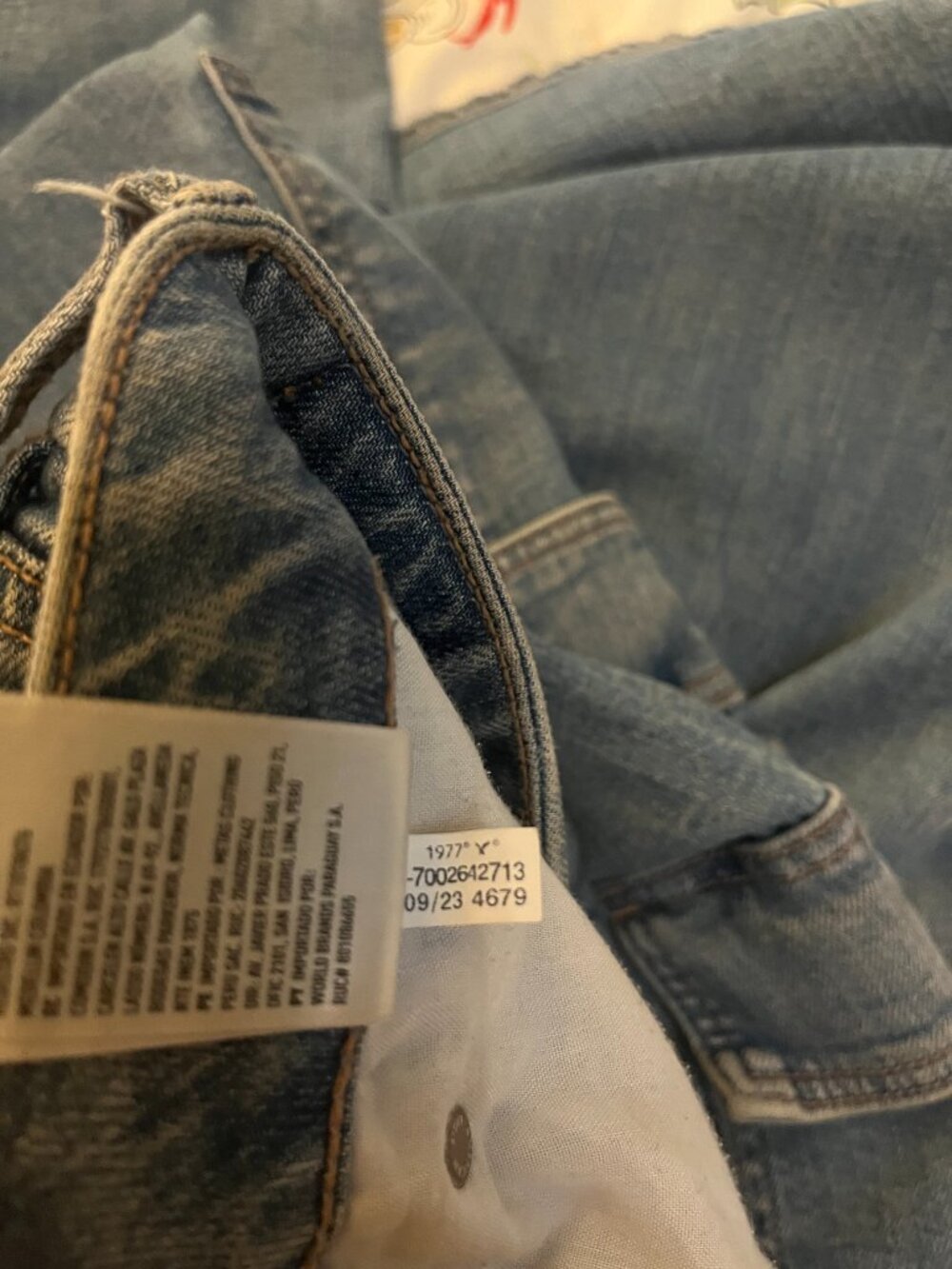 American Eagle Curvy Super High Waisted Baggy Wide Leg Cargo Denim Jeans - Picture 8 of 10
